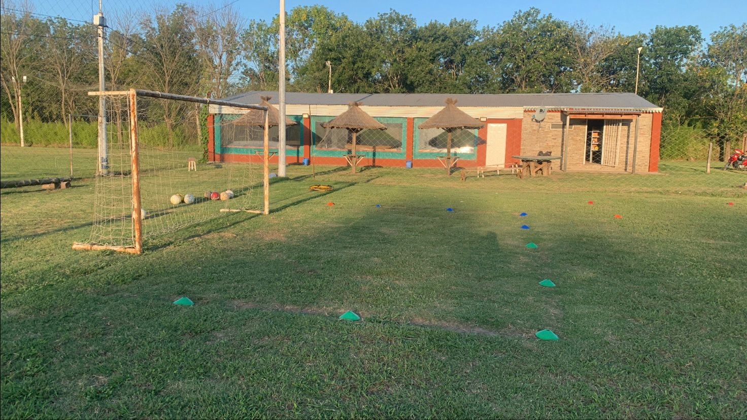 Escuela recreativa de fútbol mixto en Funes: su propósito fundamental es fomentar la integración